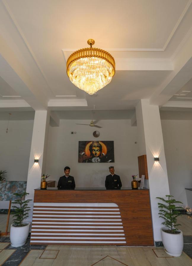 The Park View, Mandi Exterior foto