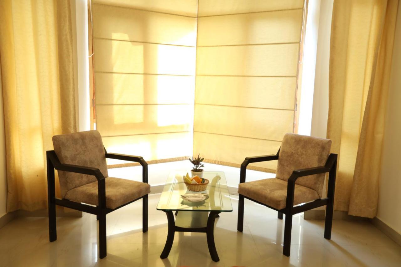 The Park View, Mandi Exterior foto